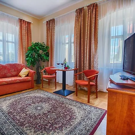 Отель Restauracja Caspar Еленя-Гура