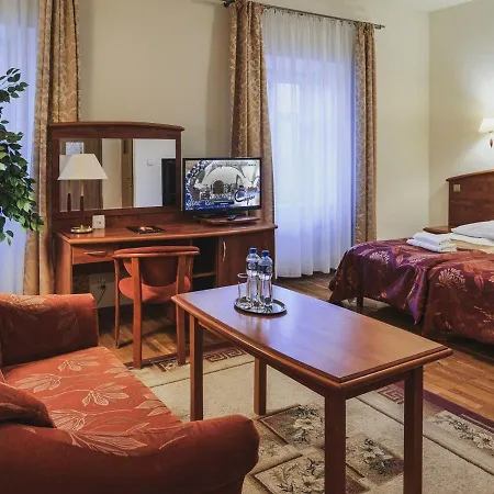 Restauracja Caspar Szálloda 3*
