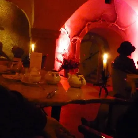 Отель Restauracja Caspar Еленя-Гура